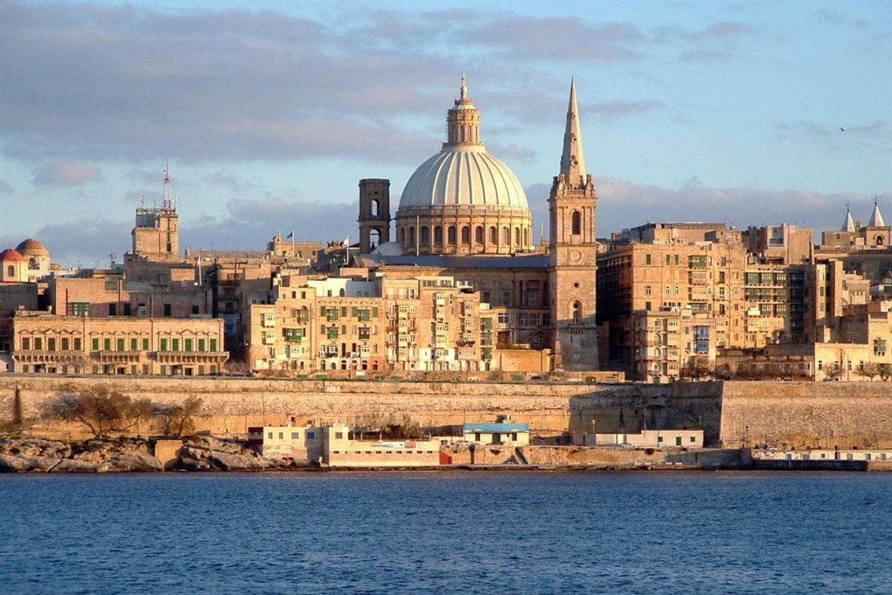 Deluxe Apartment With Valletta And Harbour Views Sliema Ngoại thất bức ảnh